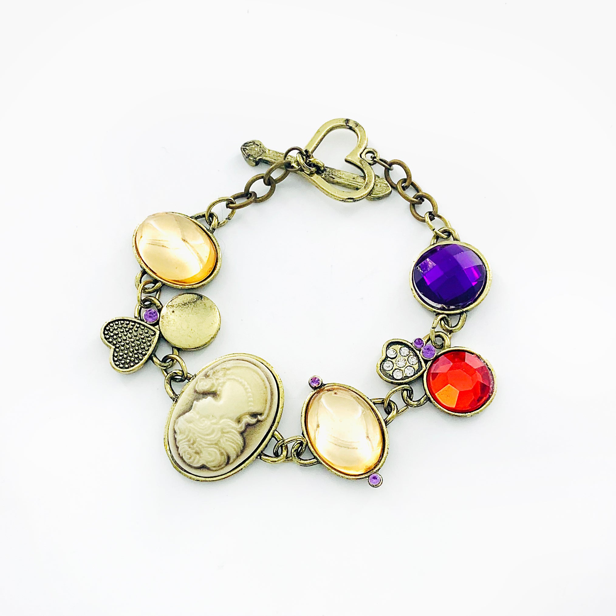 Vintage-styled bracelet with colourful stones