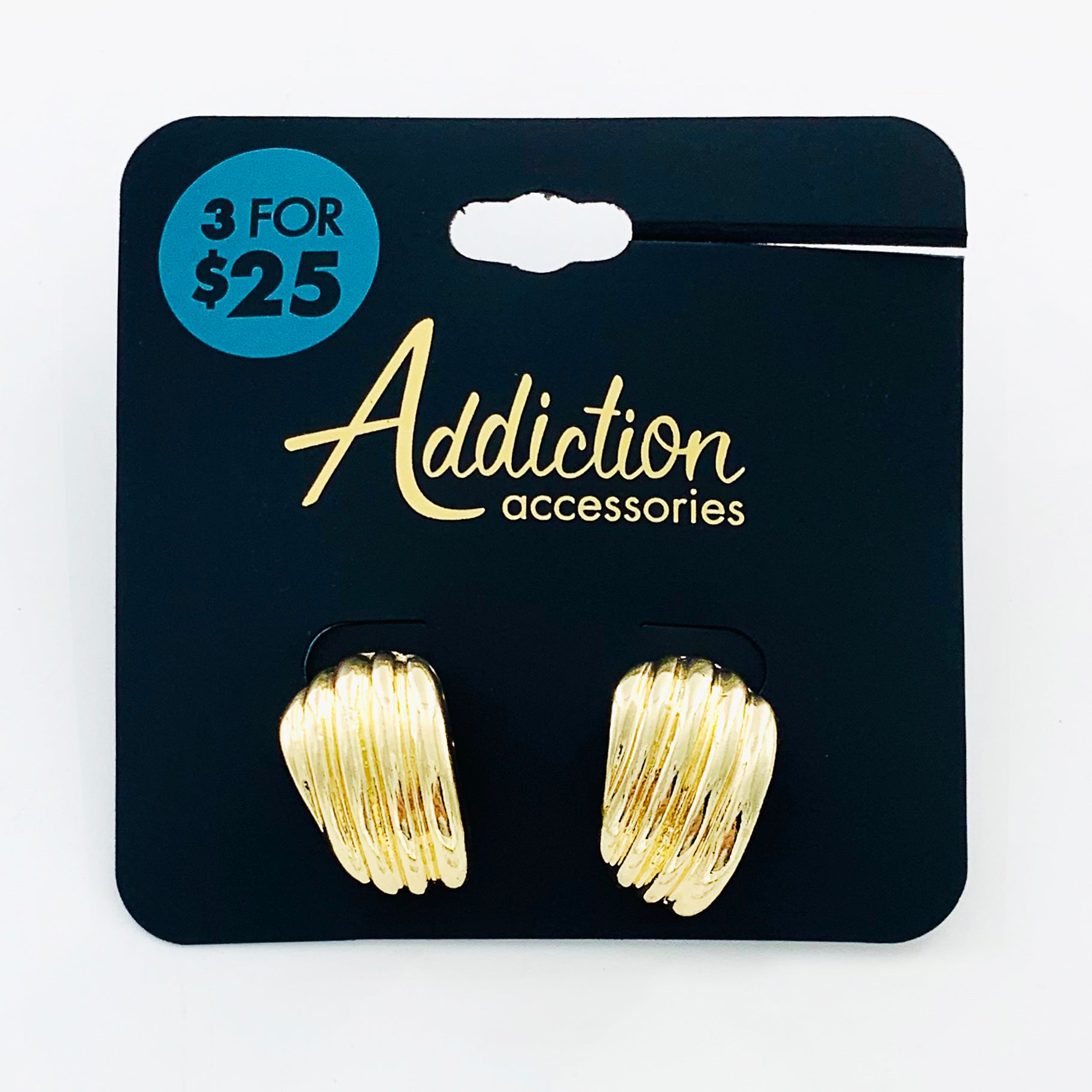 Gold earrings with linear grooves